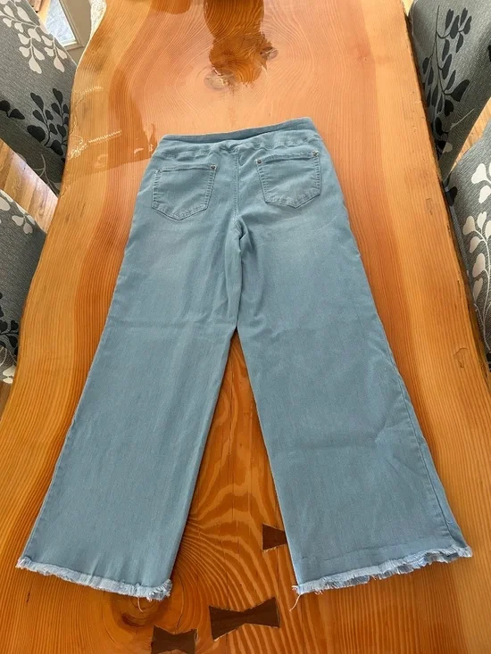 Belle by Kim Gravel TripleLuxe Denim Wide Leg Crop w/ Fray - Picture 4 of 10